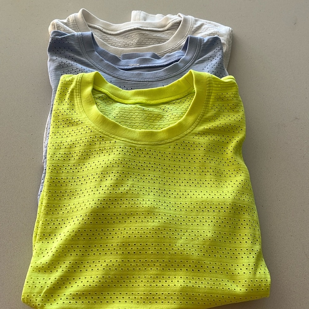 Lululemon Breeze Long Sleeve Bundle